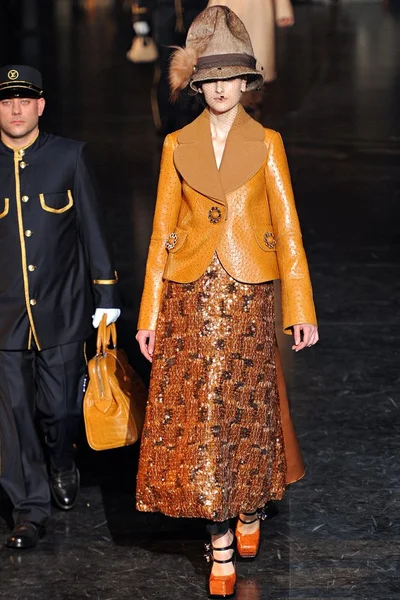 Look 42